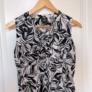 Black & White Leaf Print Belted Sleeveless Dress